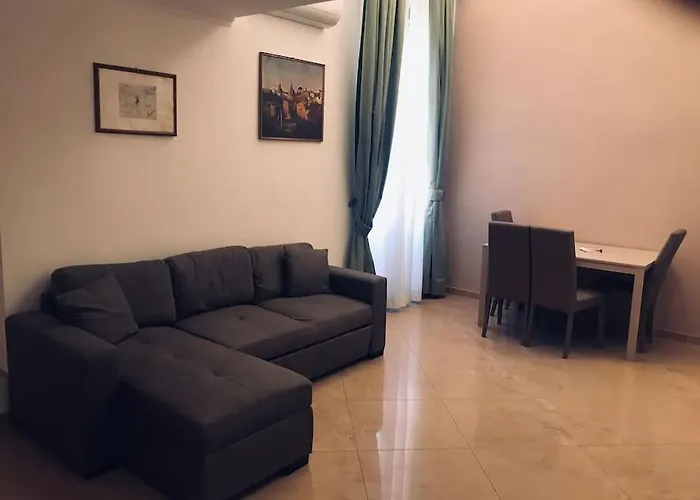 43 Ampio E Comodo Nel Centro Di *