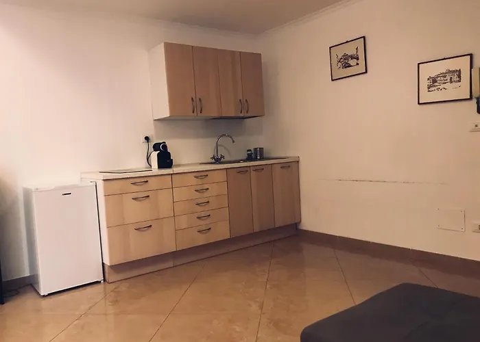 דירה 43 Ampio E Comodo Nel Centro Di
